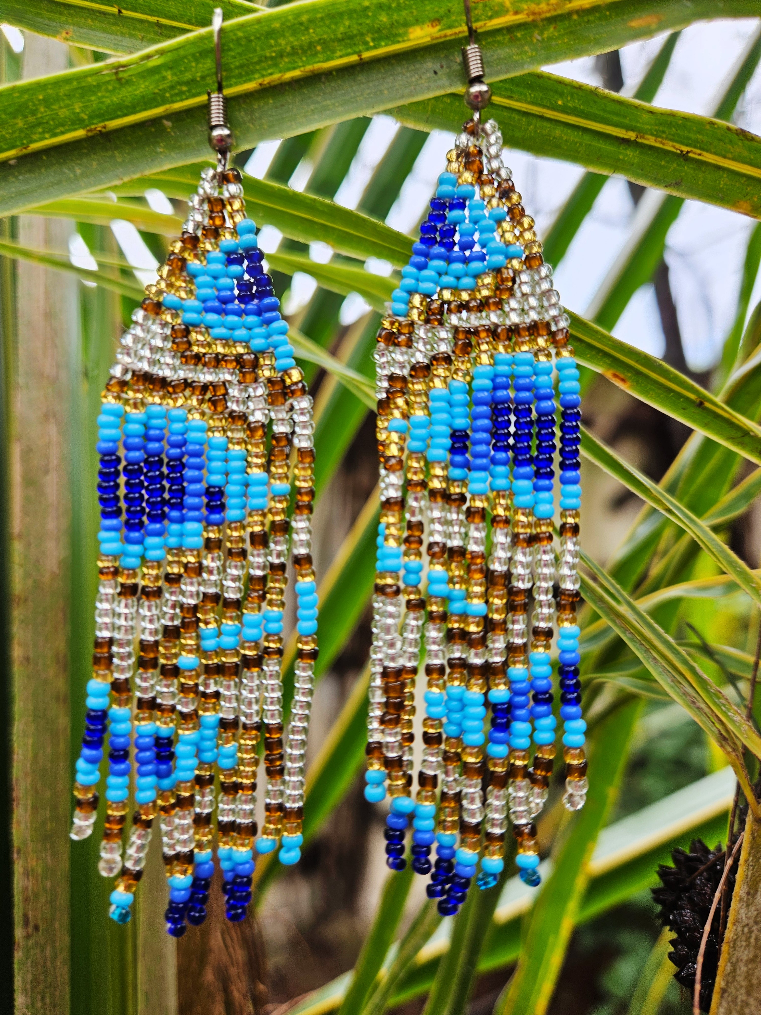 Sett - Mermaid Tails øreanheng og armbånd i turkis, blå, gull og svart (påfugl)