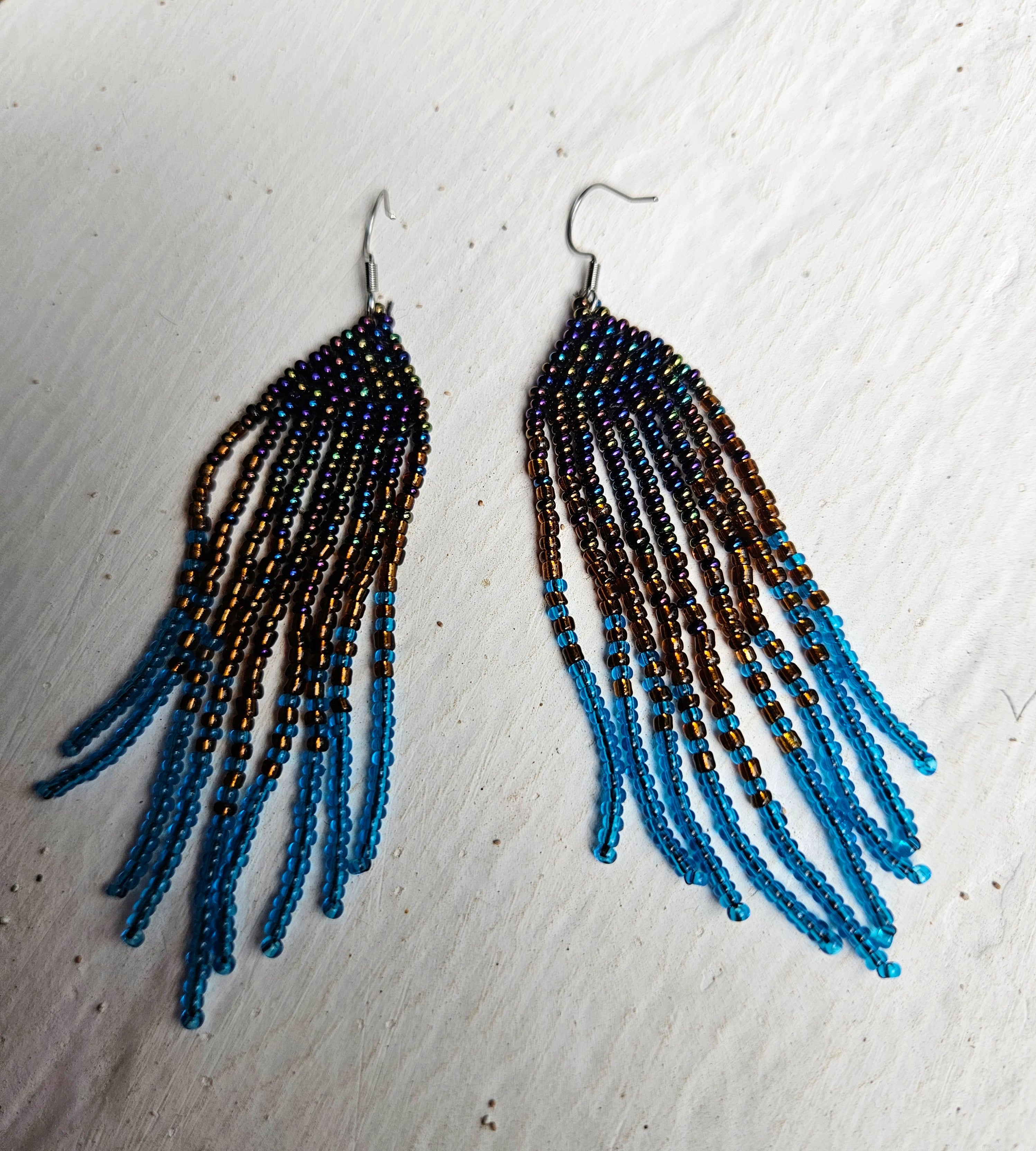 Mermaid Tails - Øreanheng i turkis, gull og sort