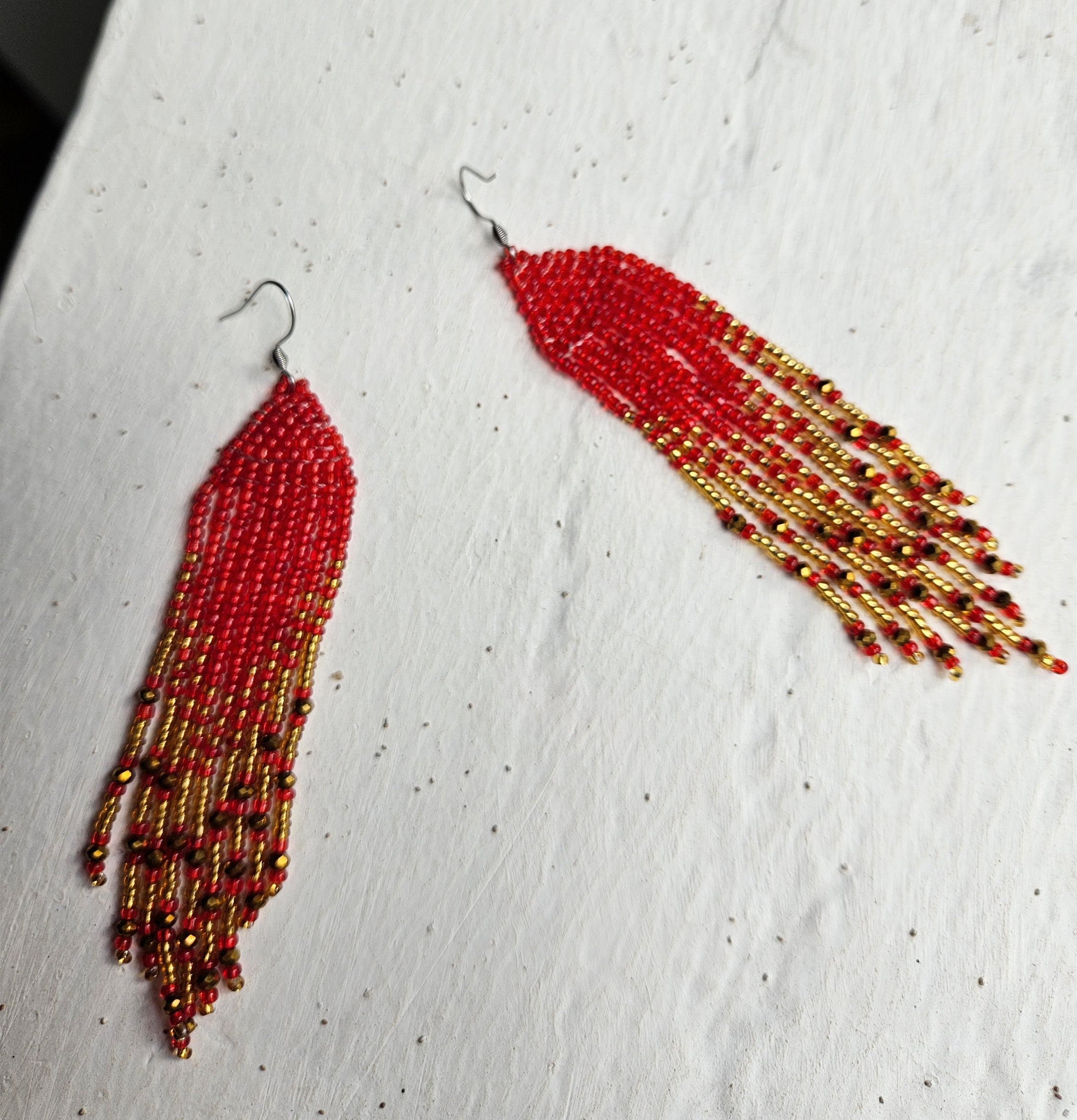 Mermaid Tails - Øreanheng i rødt og gull
